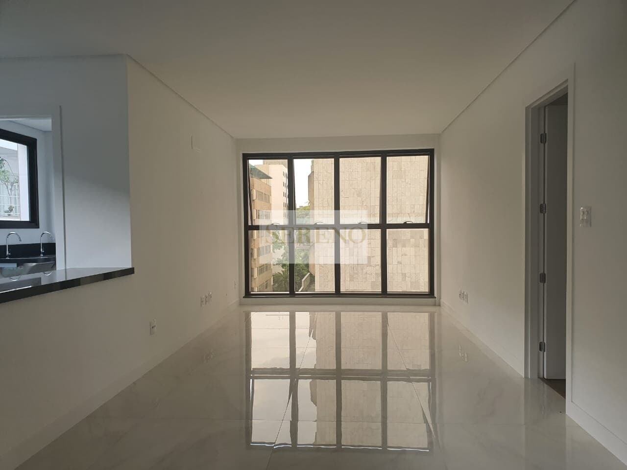 Apartamento de luxo 03 suítes a venda, 107 m2, 02 vagas, DCE completo no Funcionários, Belo Horizonte, MG.