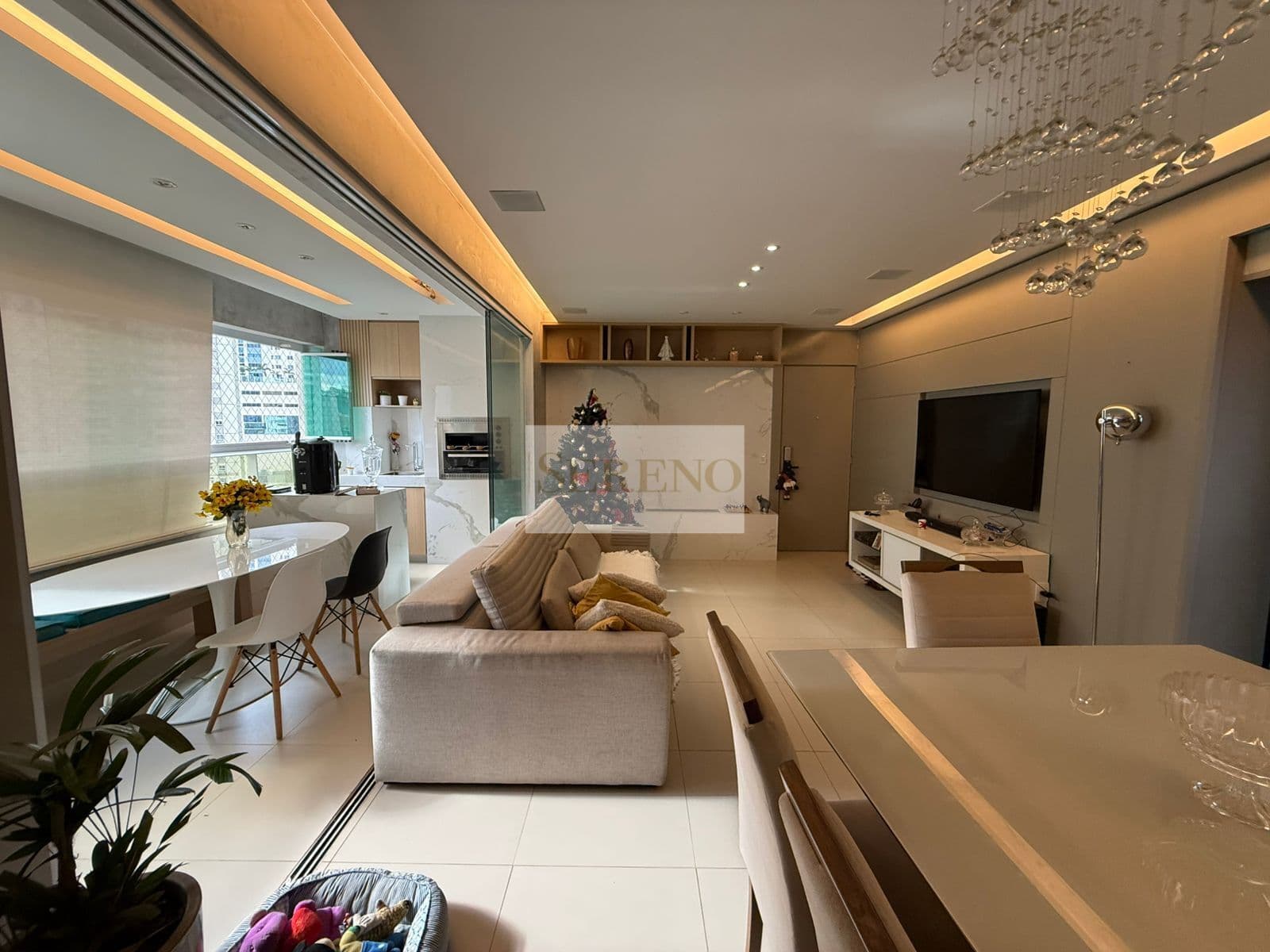 Apartamento de luxo decorado 03 quartos a venda, 113 m2, DCE, lazer resort, 03 vagas, andar intermediário c vista, Vila da Serra, Nova Lima, MG.