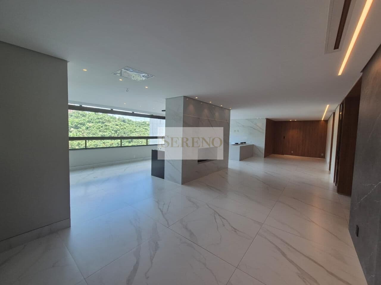Apartamento alto padrão 04 suítes a venda, 303 m2, escritório 20 m2 no subsolo, DCE e Lazer completo, 04 vagas no Vale do Sereno, Nova Lima, MG
