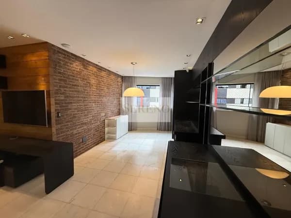 Apartamento de luxo 03 quartos decoração sensacional a venda, 88 m², 01 suíte, 03 banhos, a suíte tem excelentes armários, cabeceira e painel de TV, quartos c armários planejados, cozinha equipada c marcenaria Marcatto, forno embutido, cooktop e coifa, p