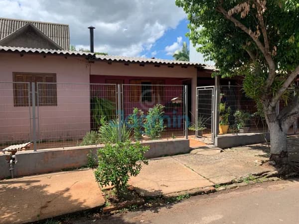 VENDE-SE CASA DE ALVENARIA NO BAIRRO BURTET