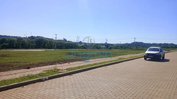 VENDE-SE TERRENO NO JARDIM VILLA VERDE