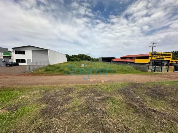 VENDE-SE TERRENO 2100M2 NA RS-155