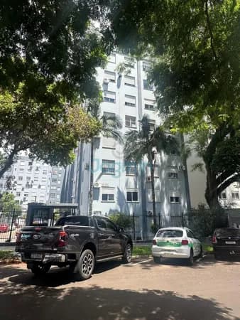 VENDE-SE APTO 3 DORMITÓRIOS - TRÊS FIGUEIRAS