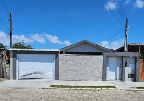 Casa no Progresso, em Laguna /SC