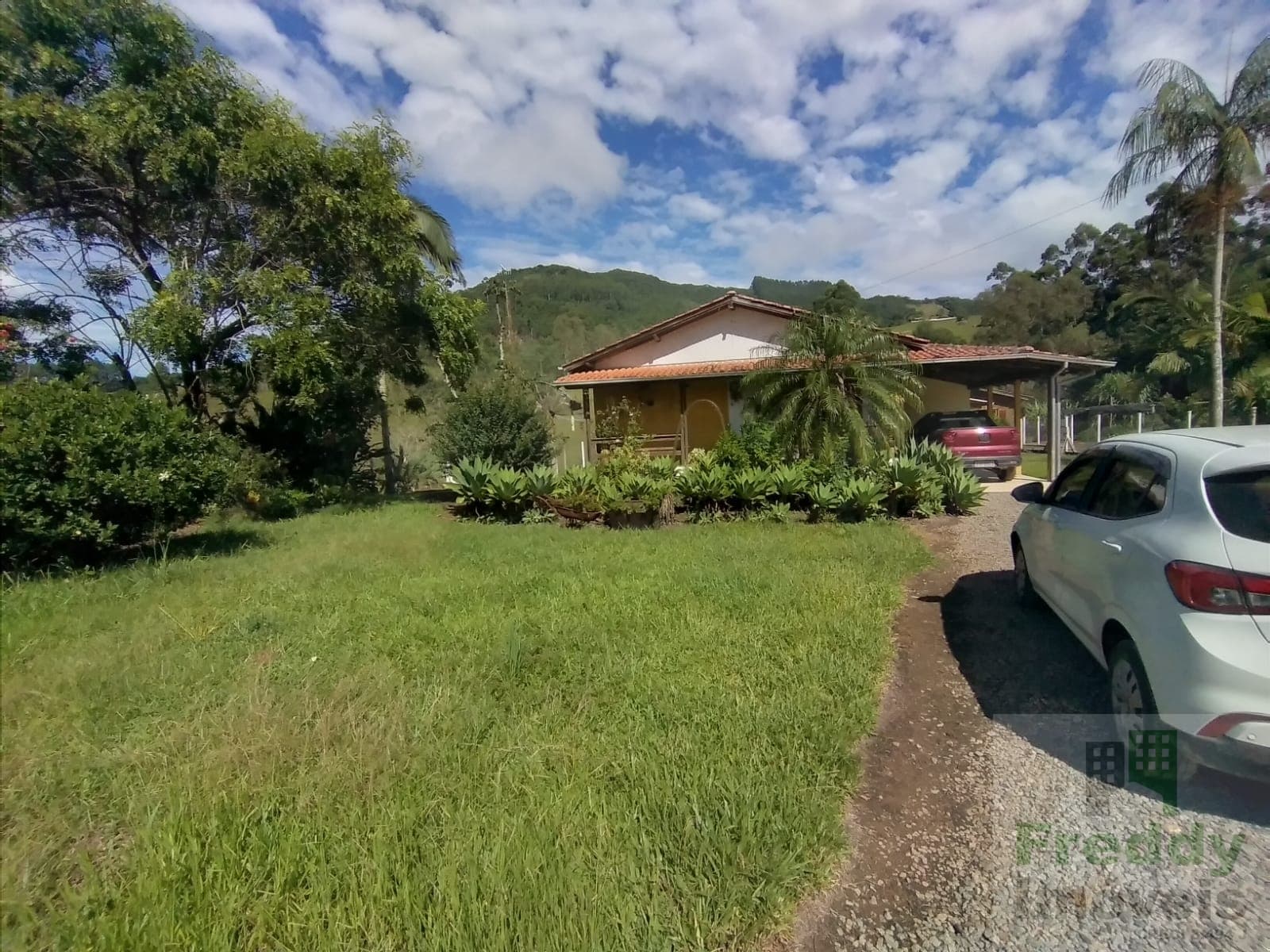 Fazenda/Sítios/Chácaras em Imaruí - Prainha