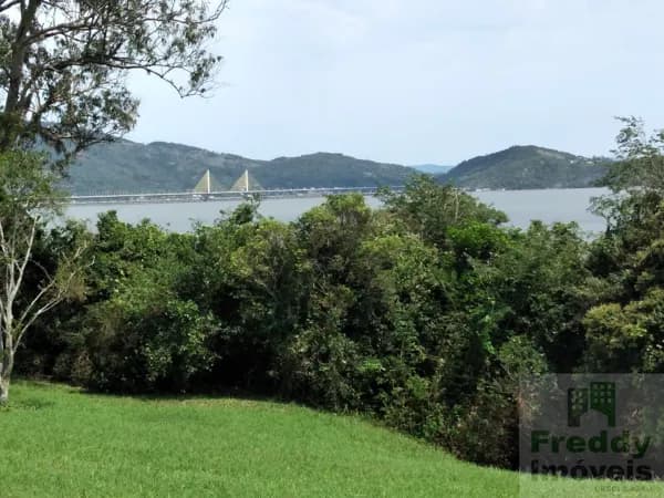 Fazenda/Sítios/Chácaras em Laguna - Barranceira