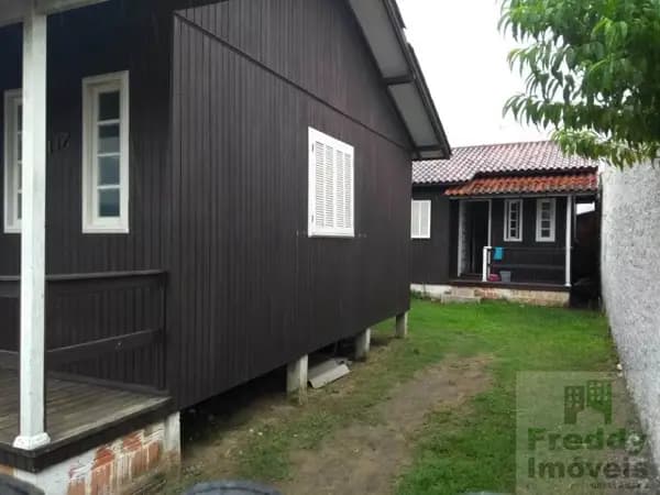Casa à venda em Laguna/SC