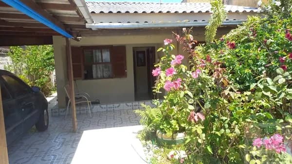 Casa à venda em Laguna, SC