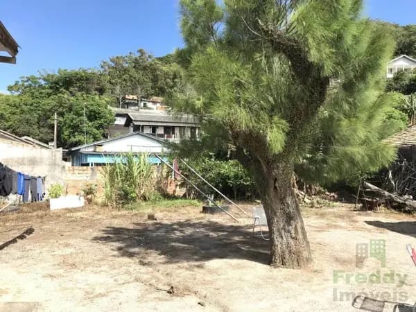Casa à venda em Laguna/SC