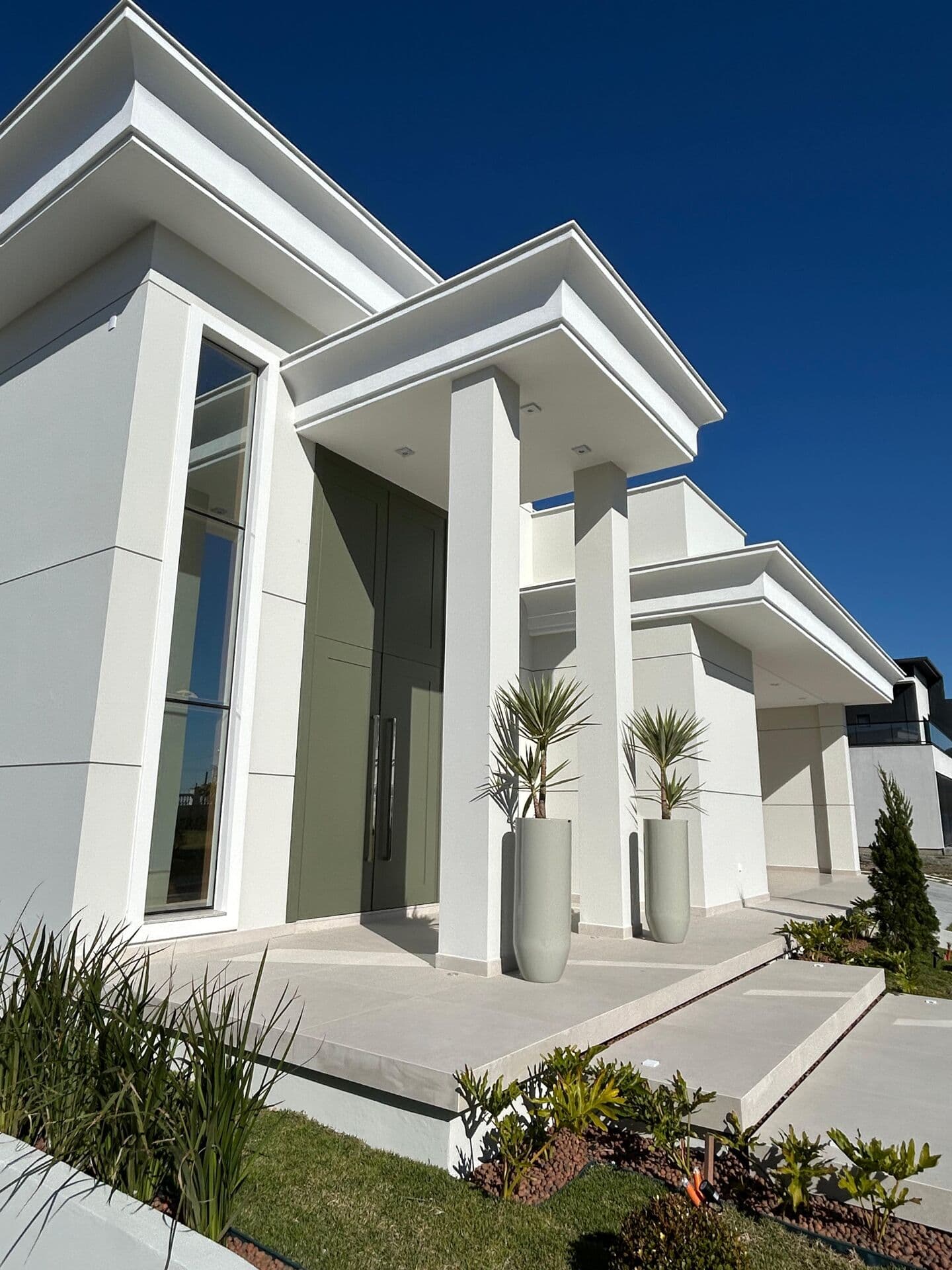Casa Alto Padrão Estilo Neoclássico em Laguna Internacional, Laguna/SC