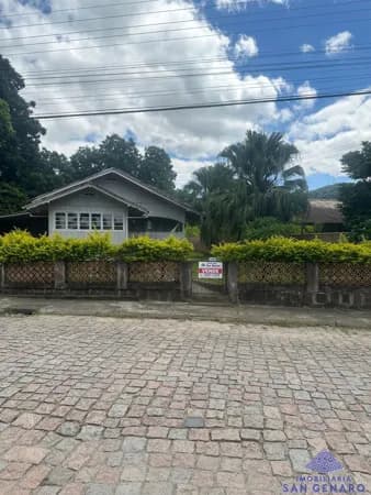 Terreno Urbano com Edificação - Rua Oscar Strey