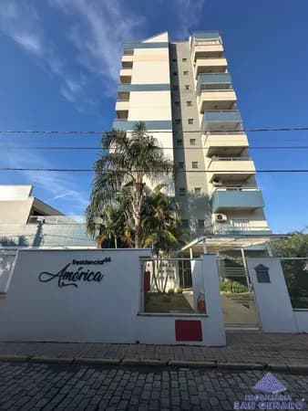 Apartamento Semimobiliado no Residencial América