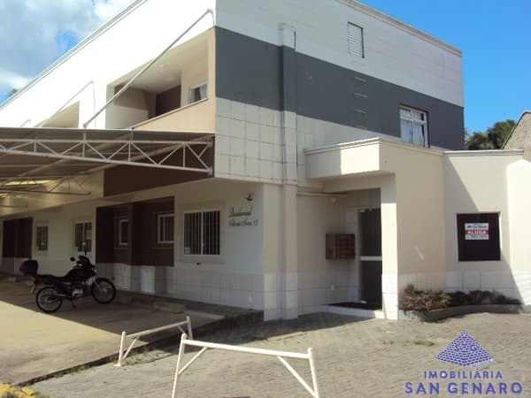 Apartamento no Res. Vitório Sens