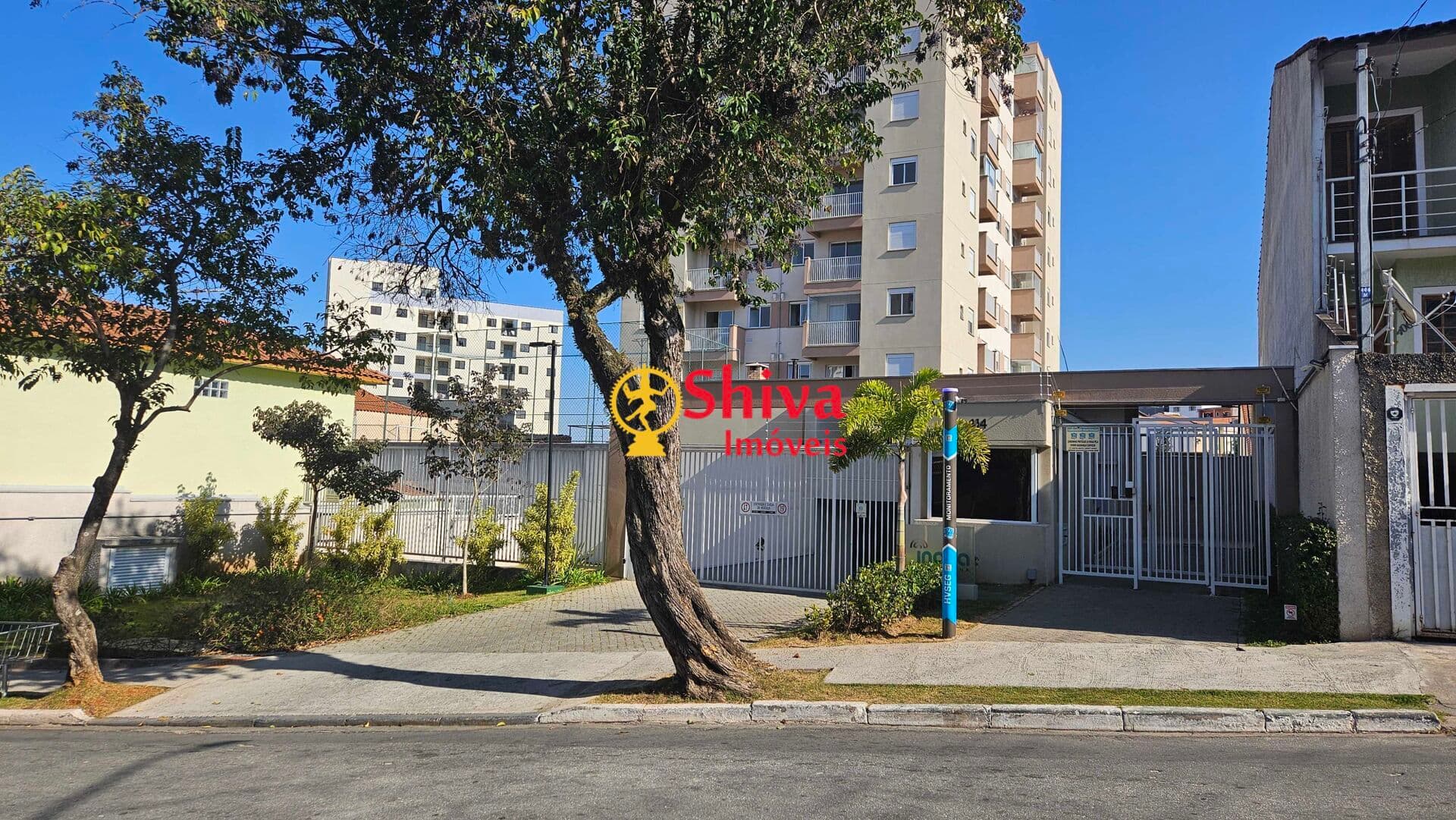 Apartamento à venda de 2 quartos com sacada e vaga na Penha-SP