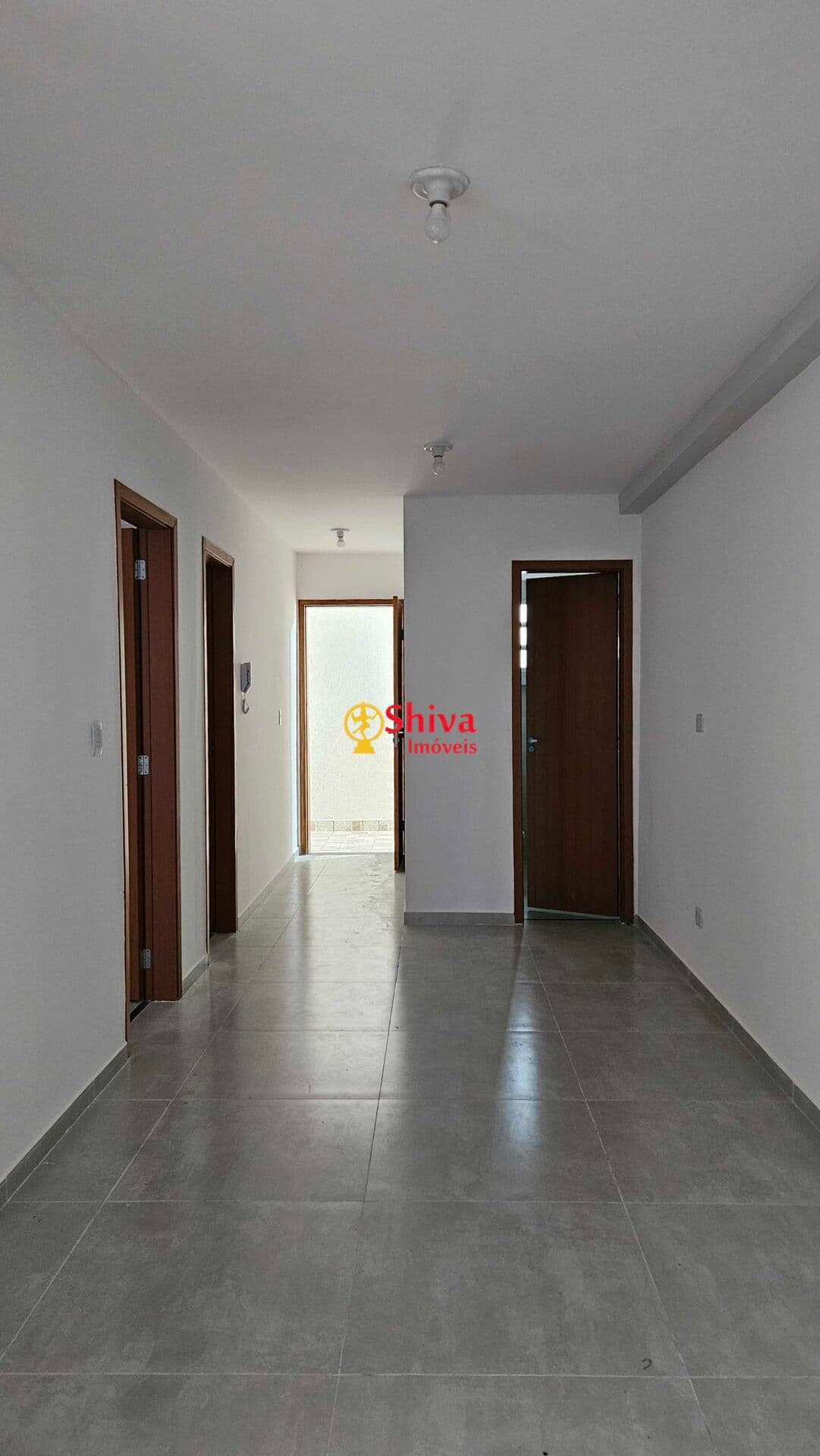 Apartamento com 2 dormitórios, sendo 1 suíte a venda na Vila Esperança.