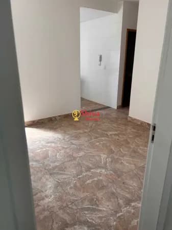 Apartamento à venda a 400m do Metrô Guilhermina-Esperança.