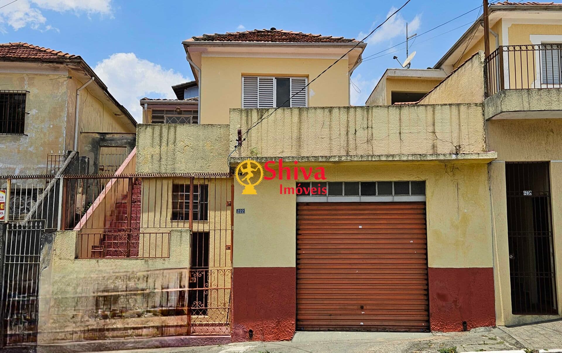 Casa à venda a 900 metros do Shopping Penha, na Penha SP.
