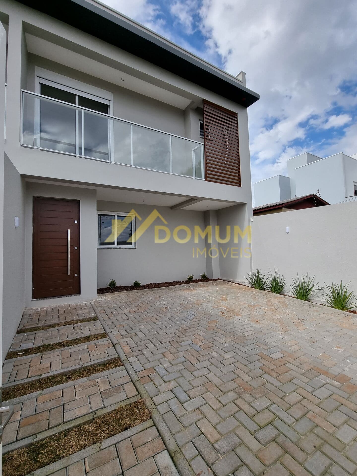 Sobrado Geminado Triplex