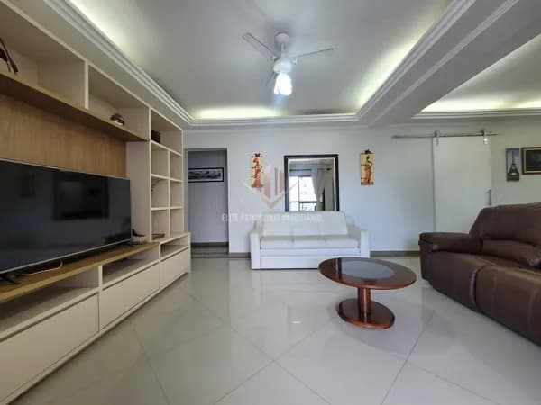 Apartamento na Praia das Pitangueiras Guarujá SP.
