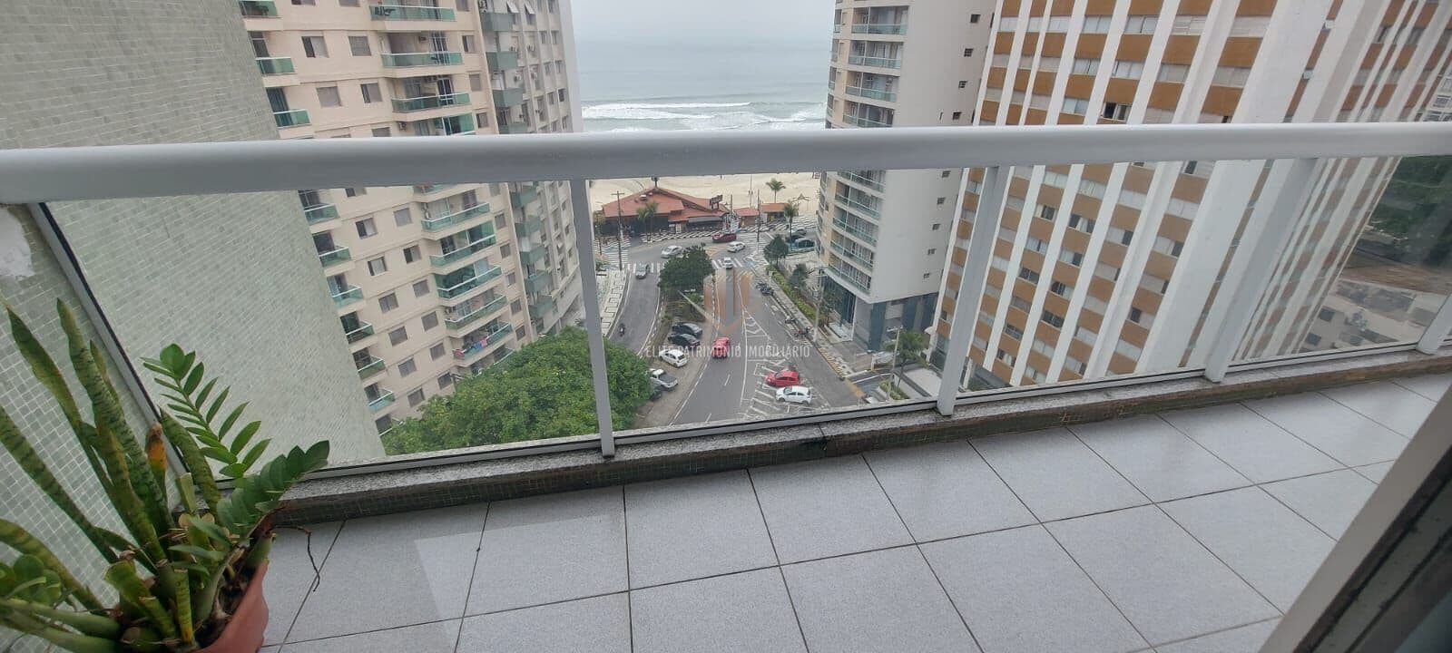 Apartamento em Guarujá - Barra Funda