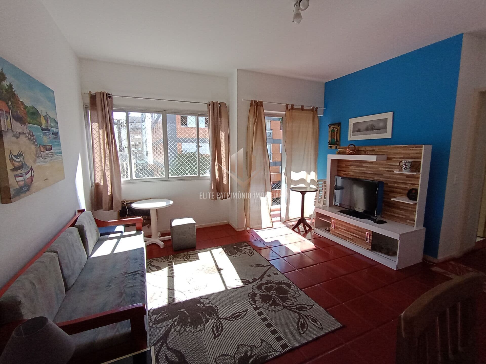 Apartamento a venda na Praia da Enseada Guarujá SP.
