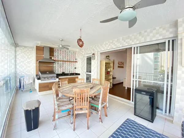 Apartamento à venda no bairro Astúrias em Guarujá/SP