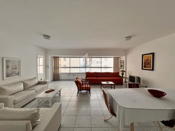 Apartamento na Praia das Pitangueiras Guarujá SP.