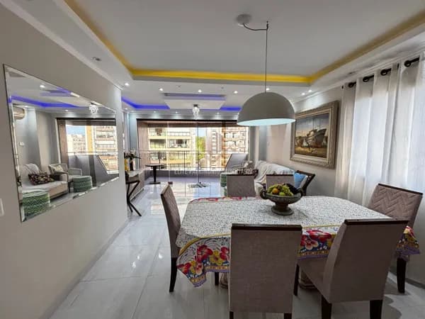 Apartamento na Praia das Astúrias Guarujá SP