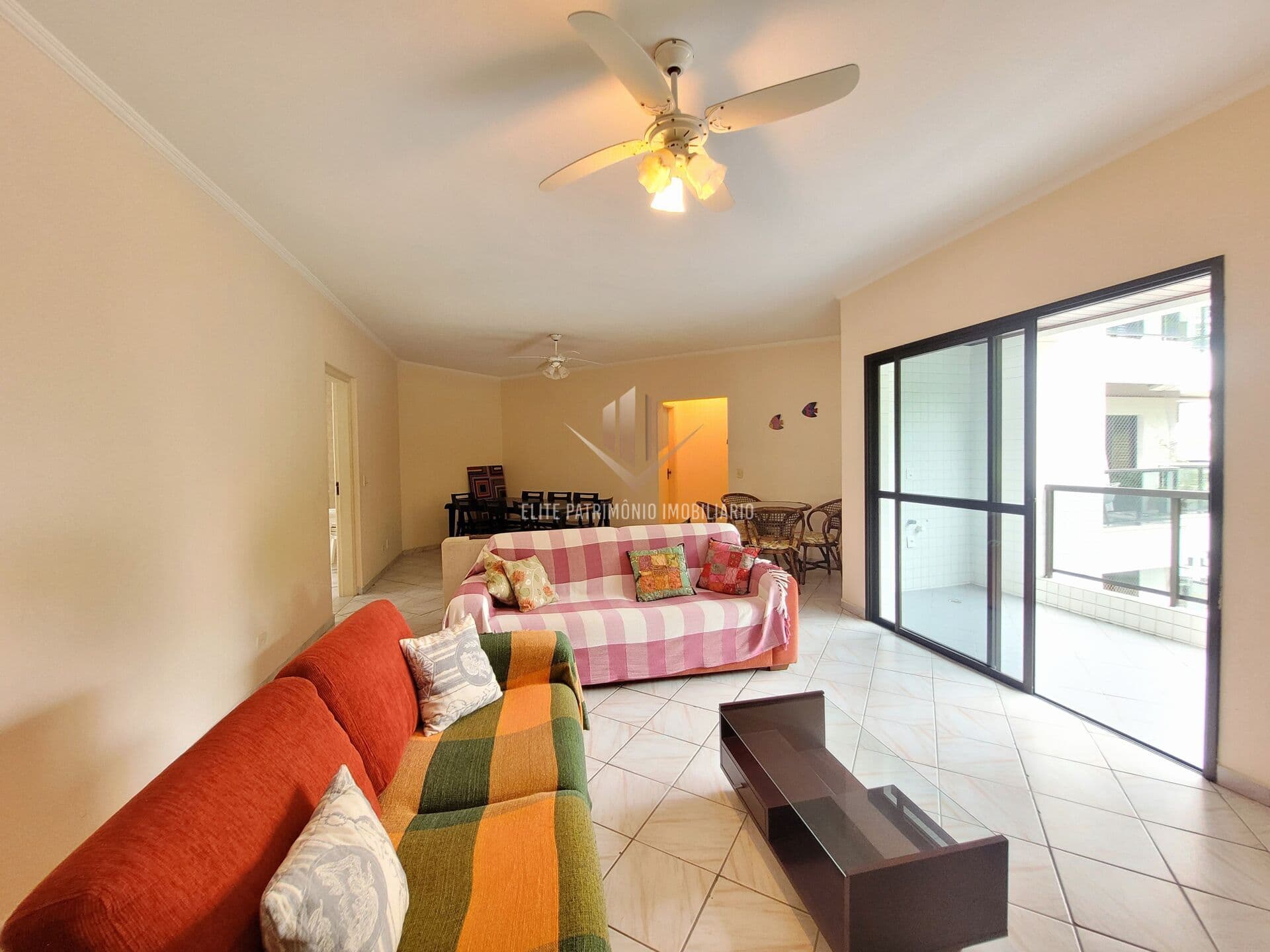 Apartamento em Guarujá - Pitangueiras