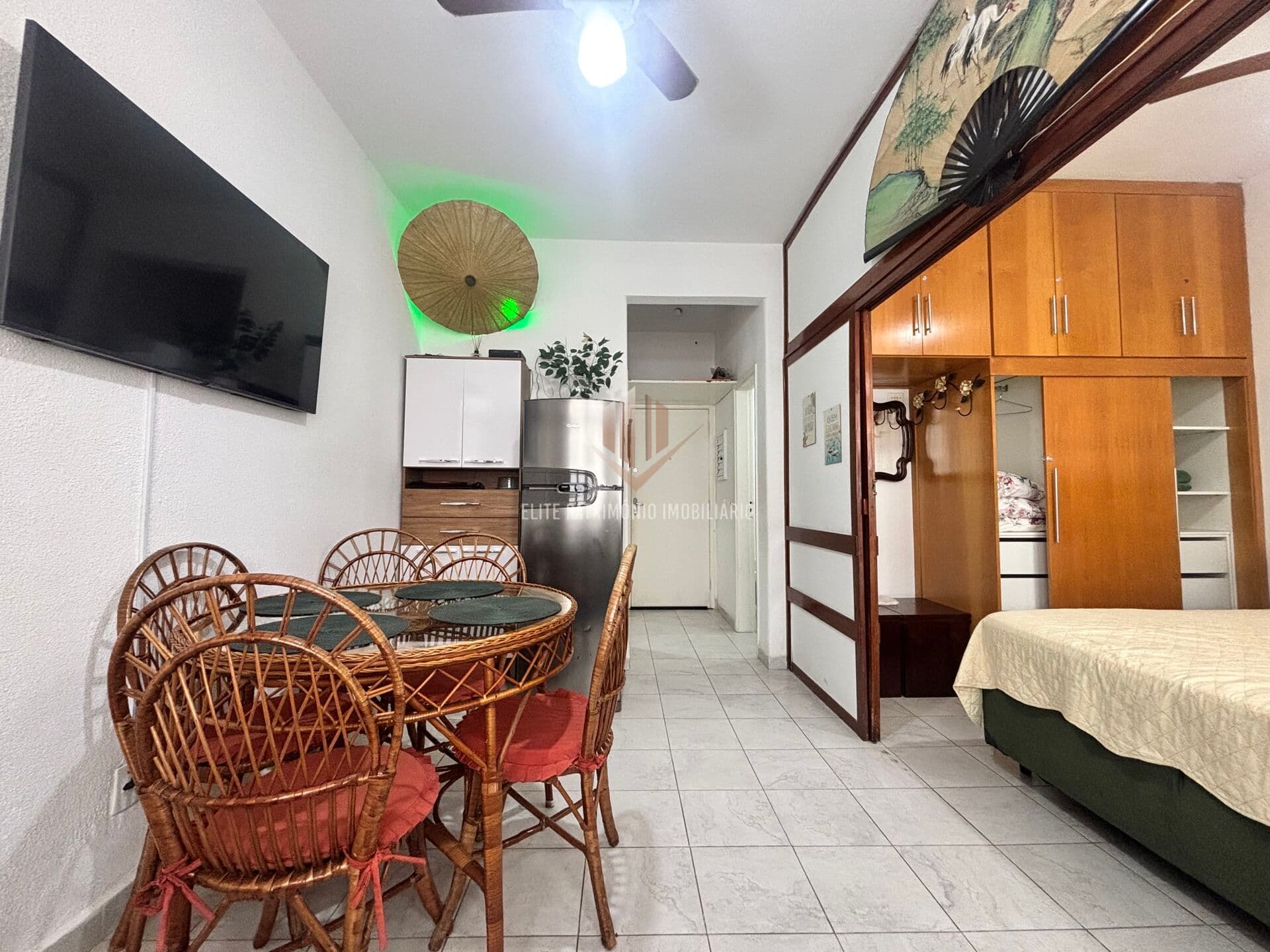 Apartamento a venda na Praia das Pitangueiras Guarujá SP