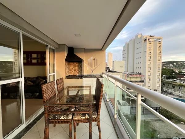Apartamento na Praia da Enseada Guarujá SP.