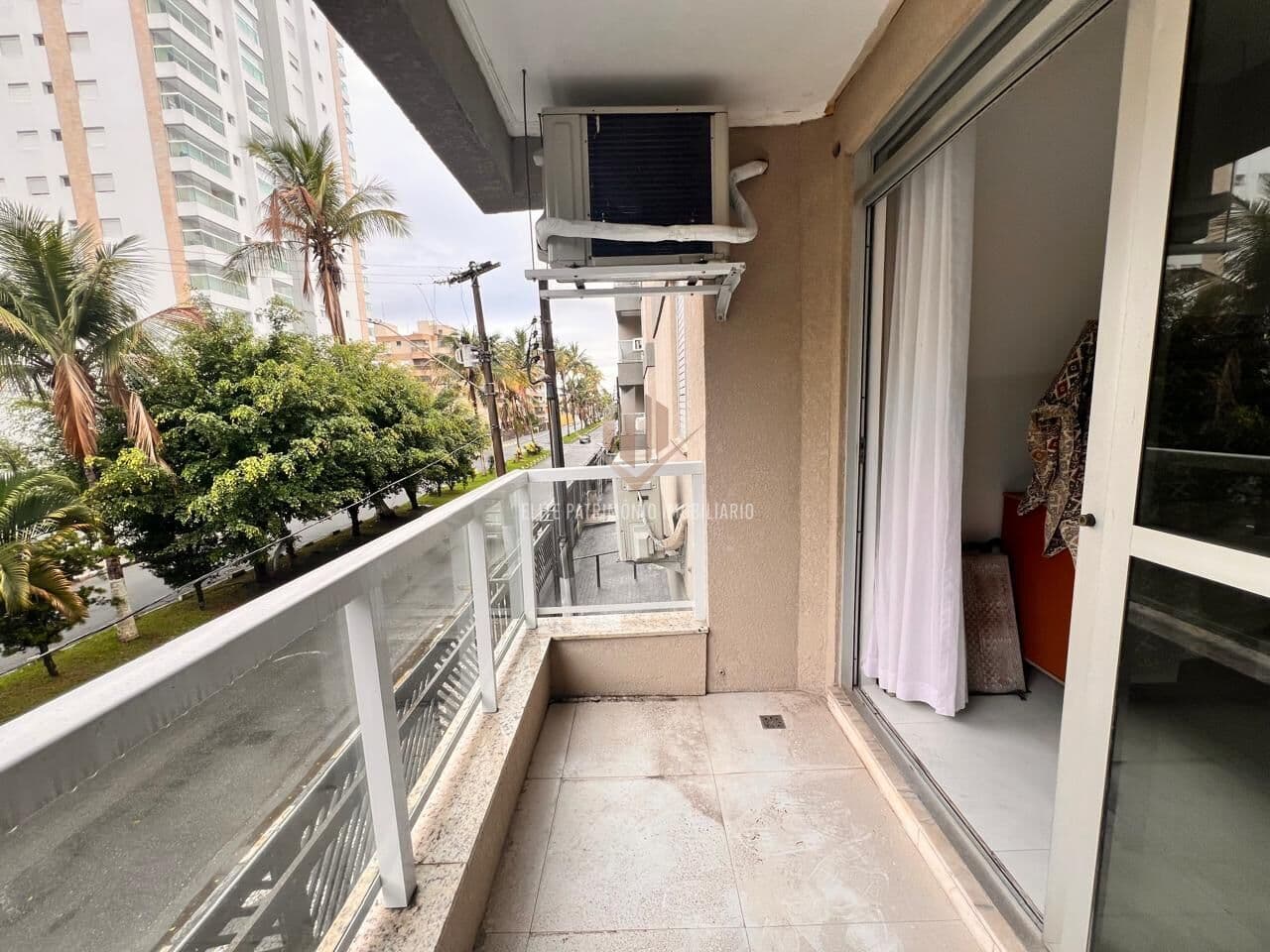 Apartamento a venda na Praia da Enseada Guarujá SP.