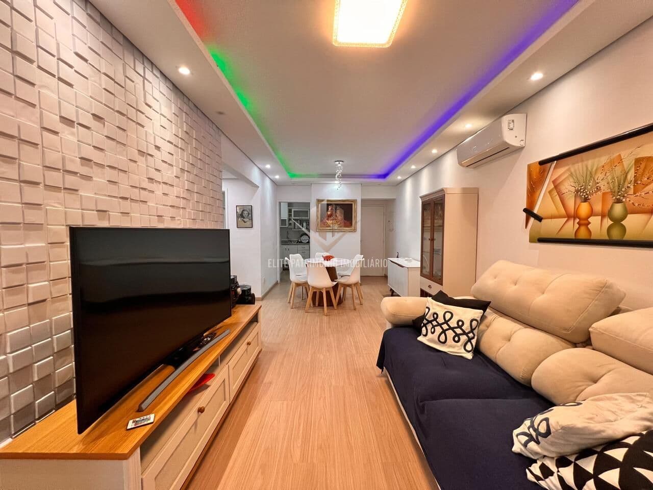Apartamento na Praia das Pitangueiras Guarujá SP.