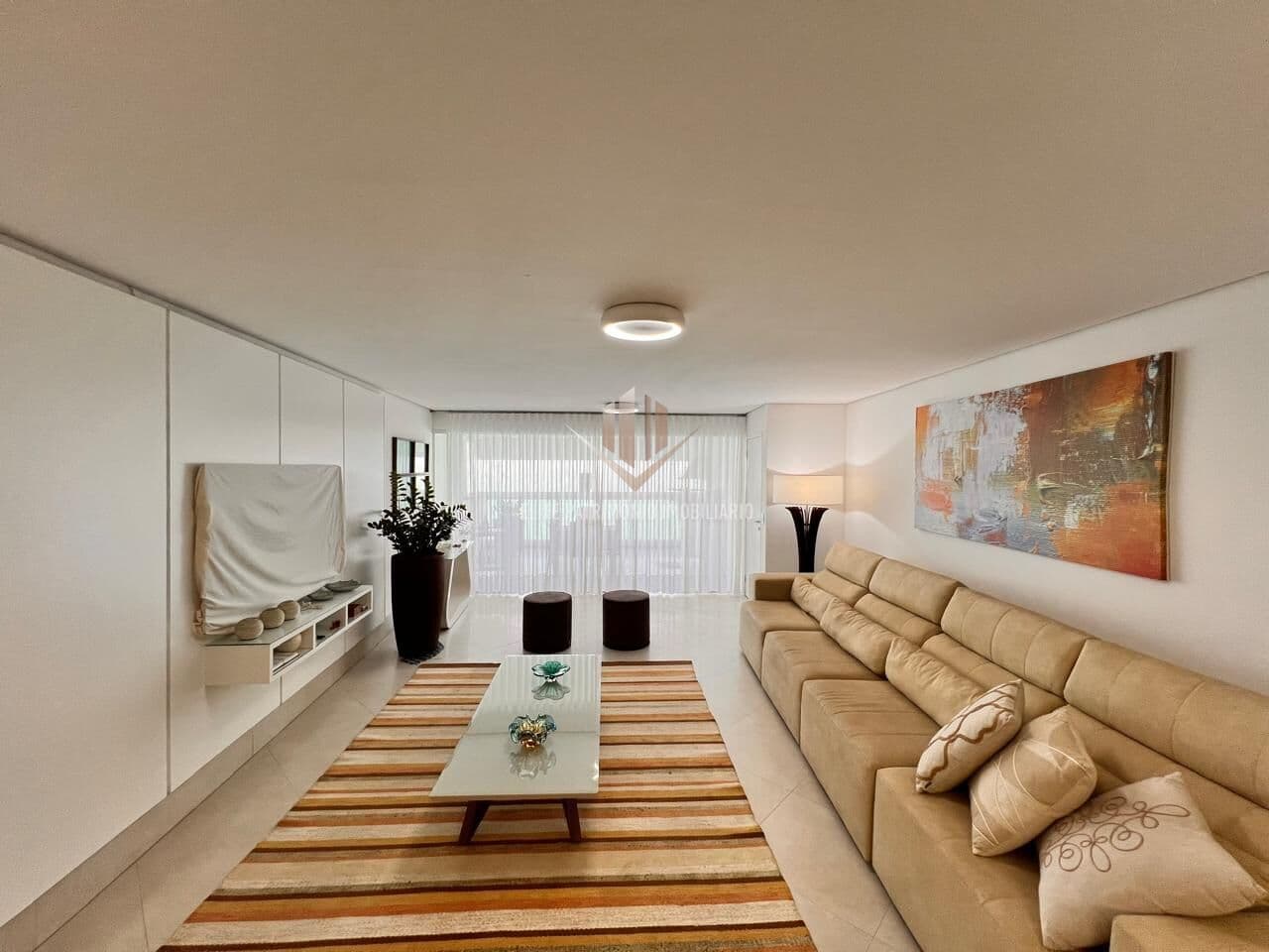 Apartamento Alto Padrão na Praia das Pitangueiras Guarujá SP.