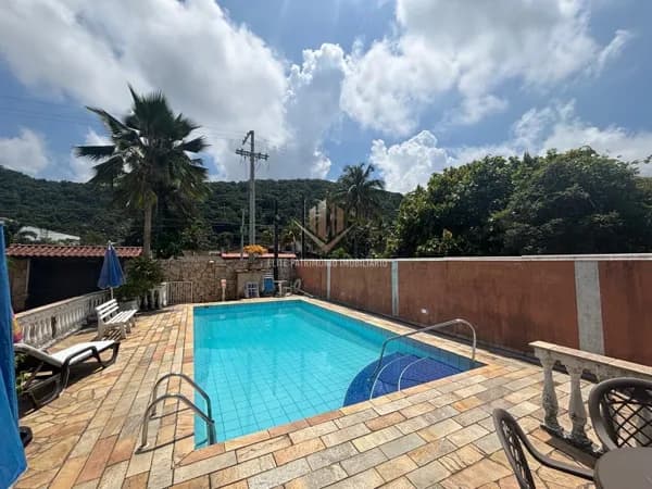 Apartamento em Guarujá - Guaiúba