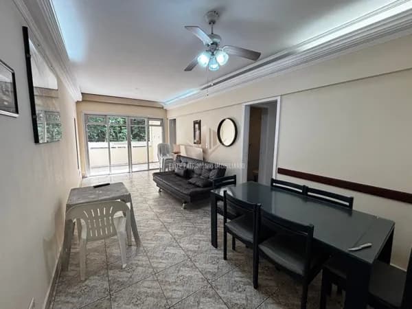 Apartamento a venda na Praia das Pitangueiras Guarujá SP.