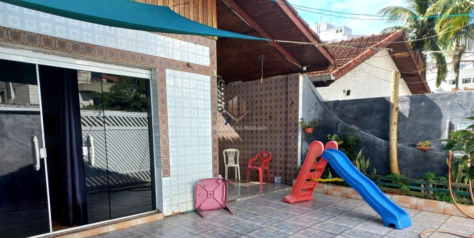 Casa a venda na Praia da Enseada, Guarujá/SP