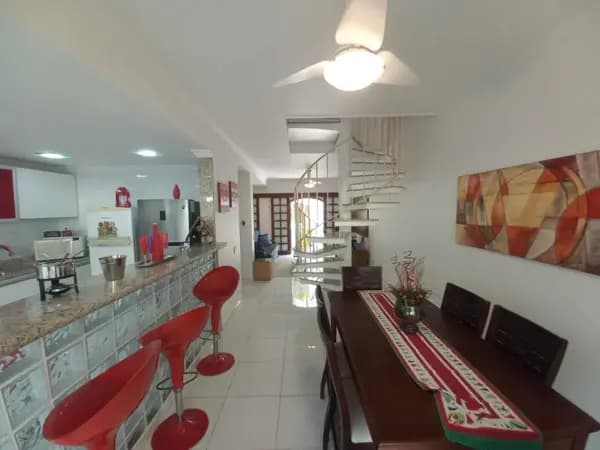 Casa à venda no bairro Enseada em Guarujá/SP