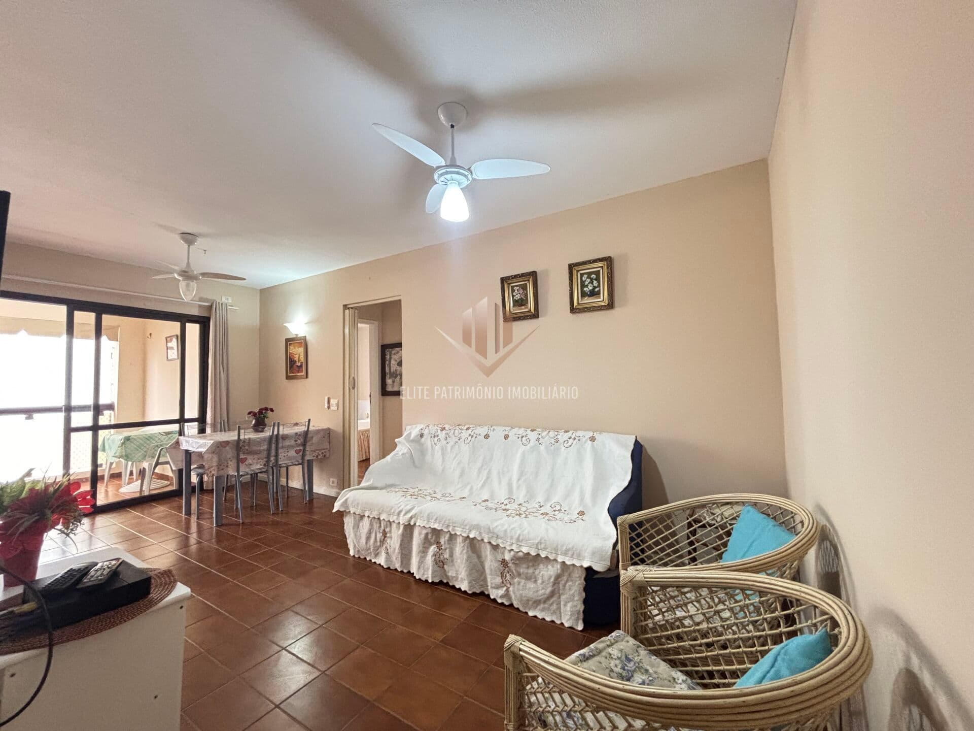 Apartamento em Guarujá - Barra Funda