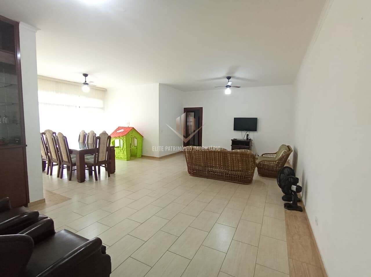 Apartamento em Guarujá - Enseada