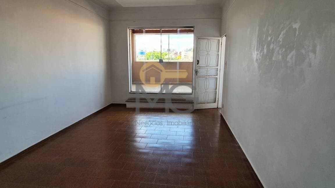 Casa à venda em Passos/MG