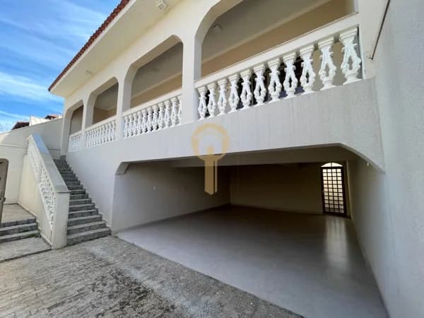 Casa em Passos - Parque Residencial Eldorado