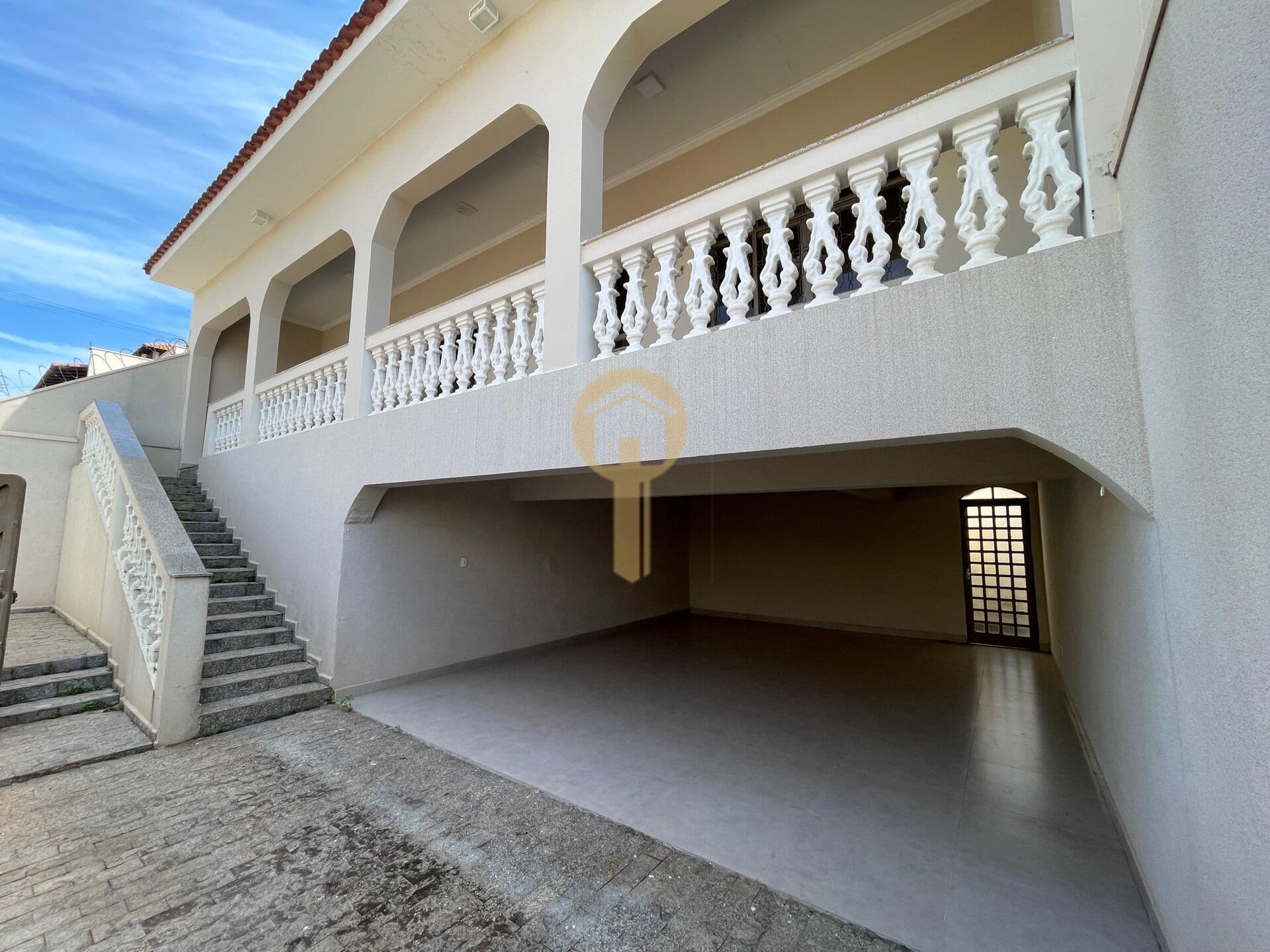 Casa em Passos - Parque Residencial Eldorado