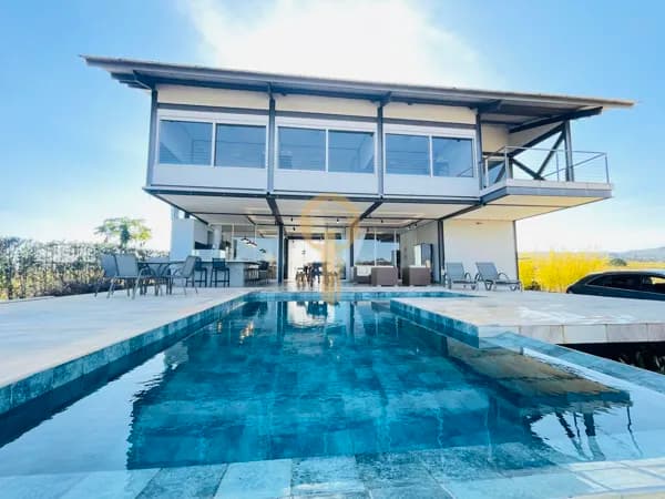 Casa em São João Batista do Glória - Cidade dos Canyons