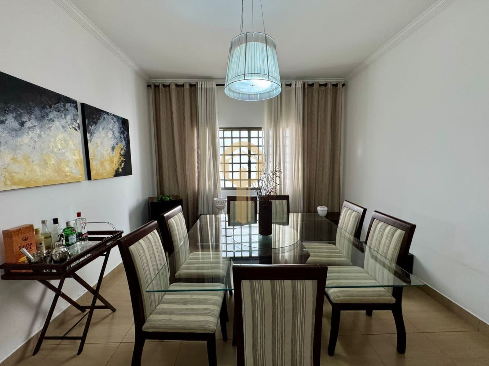 Casa em Passos - Jardim Canadá