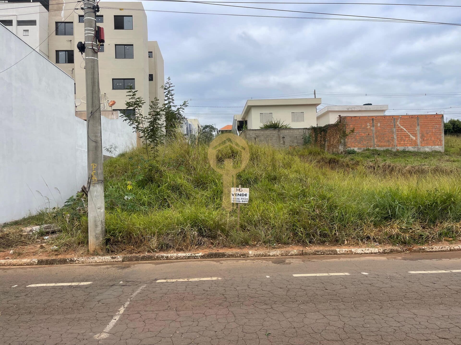 Lote/Terreno em Passos - Jardim Pinheiros