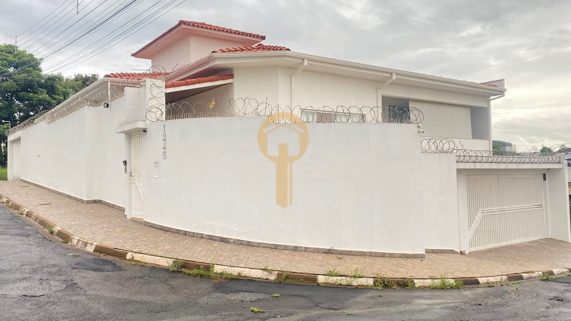 Casa em Passos - Muarama