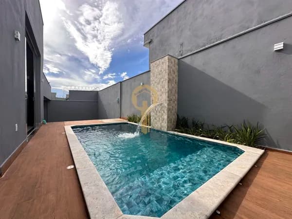 Casa em Passos - Jardim Canadá II