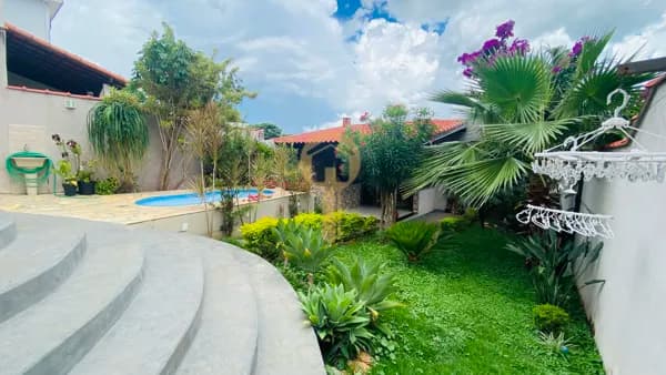Casa em Passos - Vila Rica